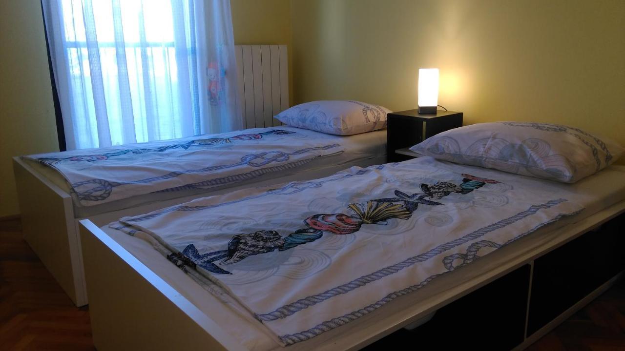 Lair By The Sea - Stoja, Pula Lägenhet Exteriör bild